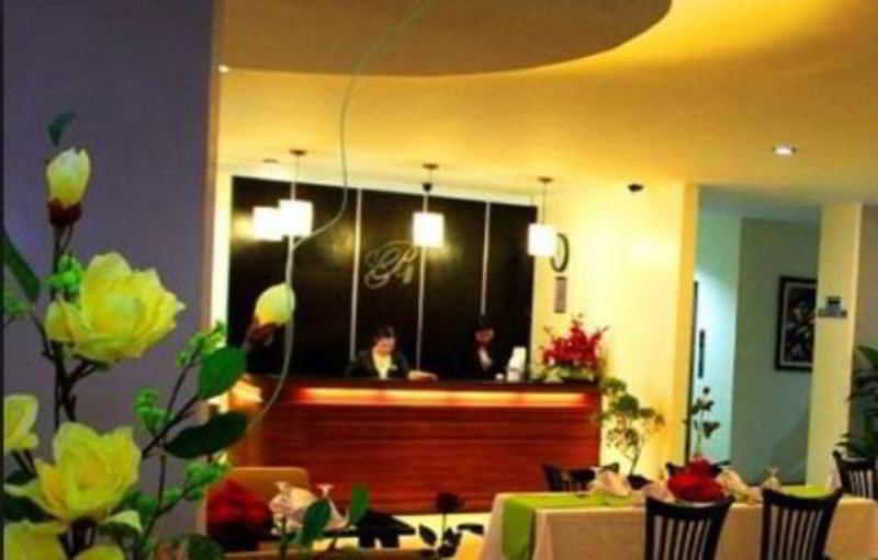 El Bajada Hotel Davao City Buitenkant foto